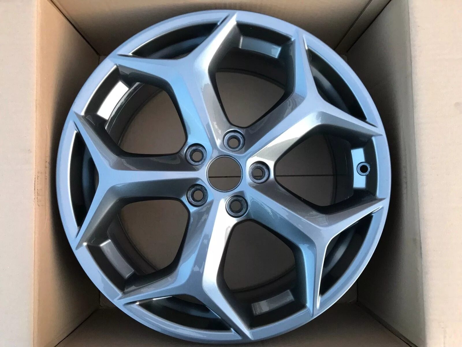 колеса форд фокус 3 r16. диск колеса ford focus r16. оригинальные диски форд фокус 3. диски форд фокус 3 r16. диски форд фокус р16.