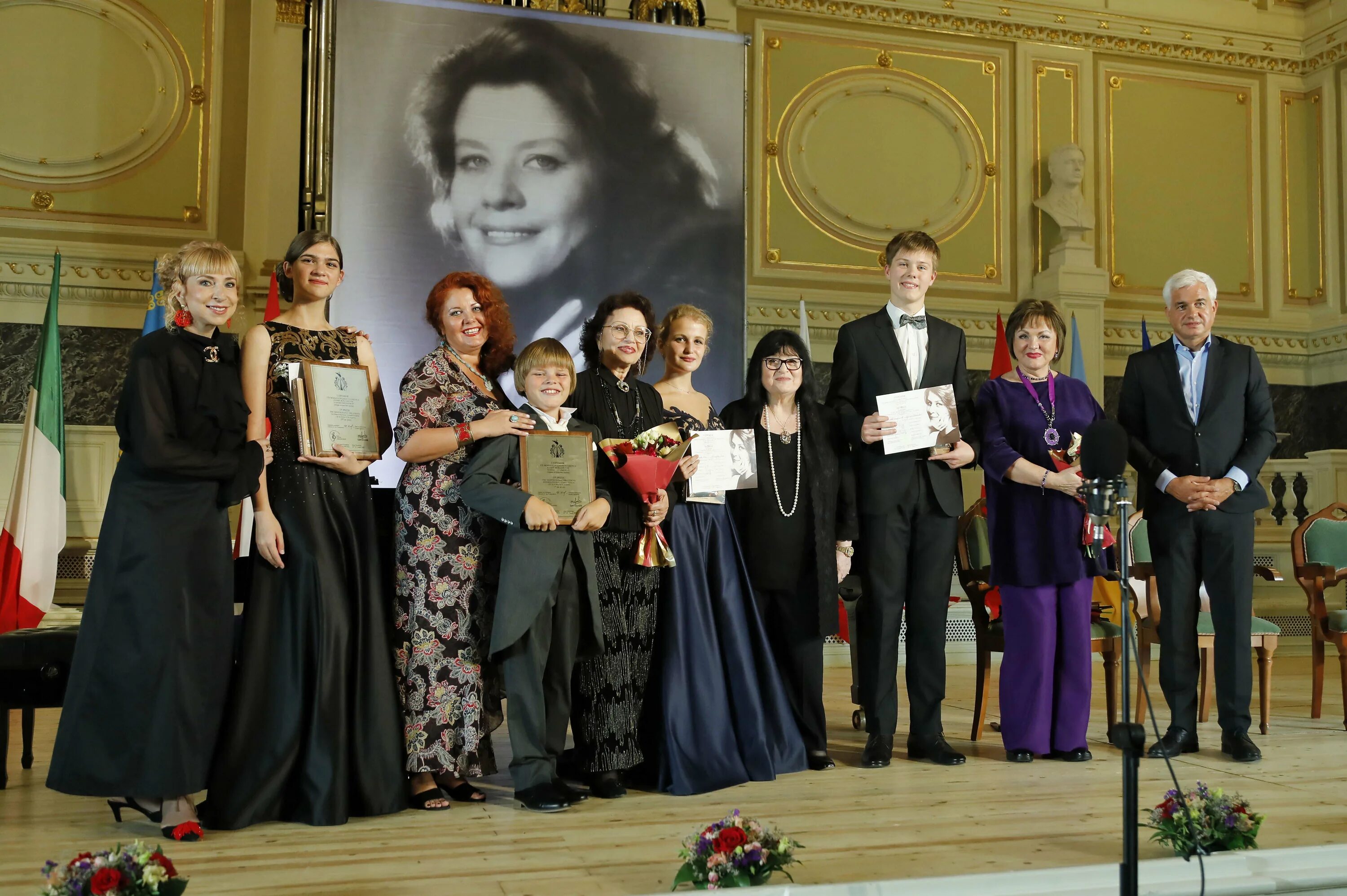 Образцова конкурс юных вокалистов. Viii конкурс юных вокалистов им. Детский конкурс образцовой. Зал имени елены образцовой в санкт-петербурге. Viii конкурс юных вокалистов им.