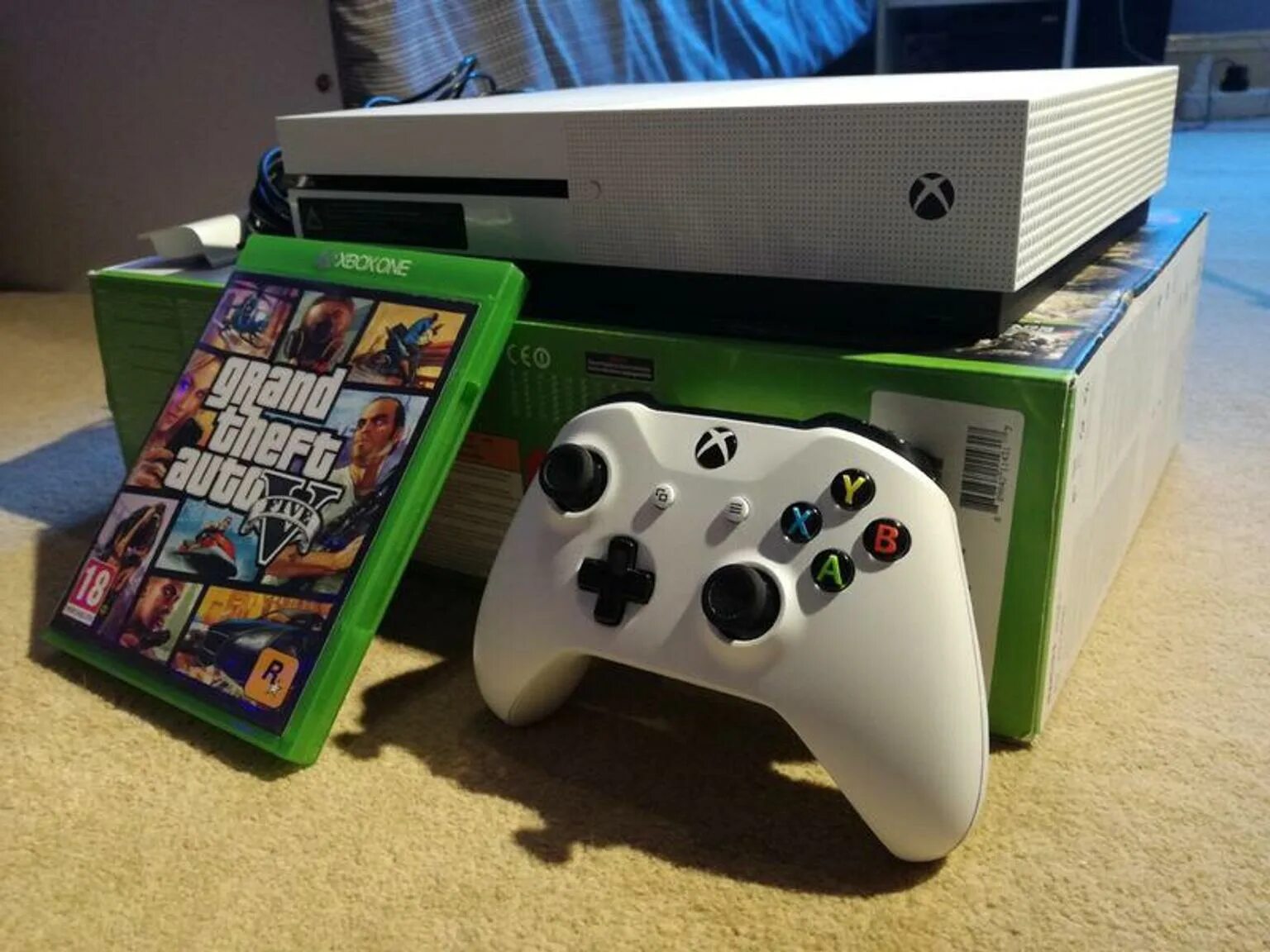 Xbox 360 one s. Xbox 360 one x. Xbox one s GTA V. Xbox one s 2tb. Игра гта на икс бокс