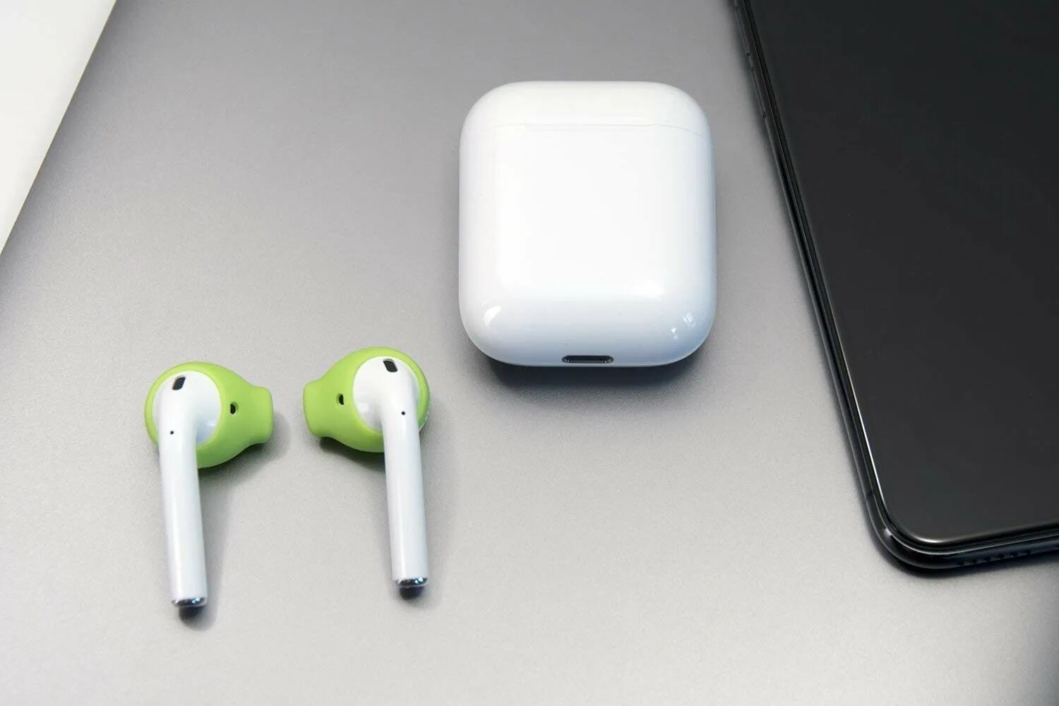 Беспроводные наушники айфон pro. Аирподс 2. Эйрподс 3. Айрподс 2 оригинал. Apple AIRPODS 1.