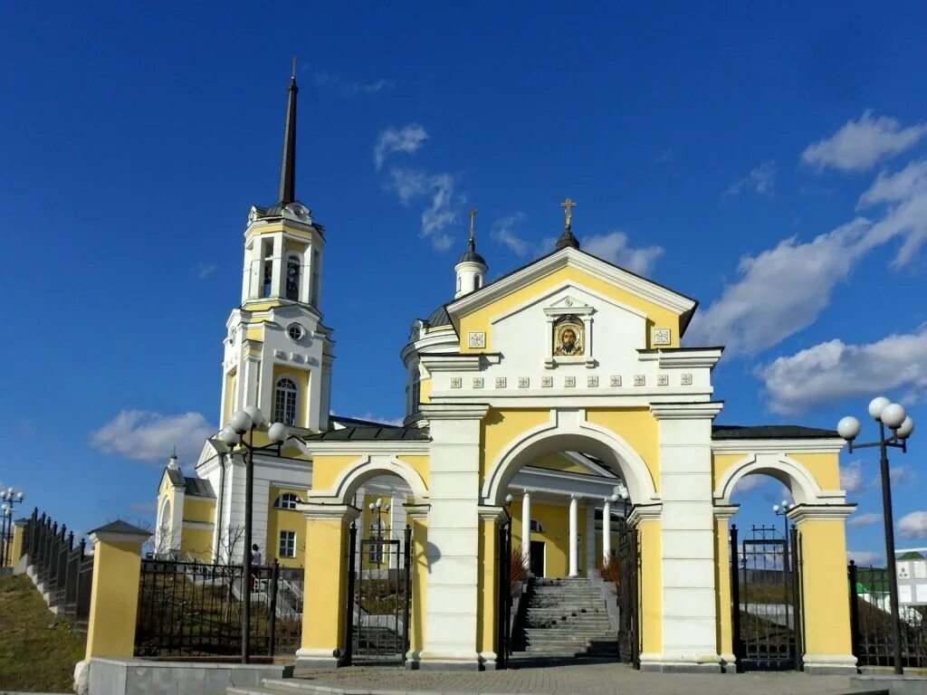 Верхнепышминская церковь. Успенская церковь верхняя пышма. Церковь успения пресвятой богородицы пышма. Храм в верхней пышме свердловской области. Успенская церковь верхняя пышма.