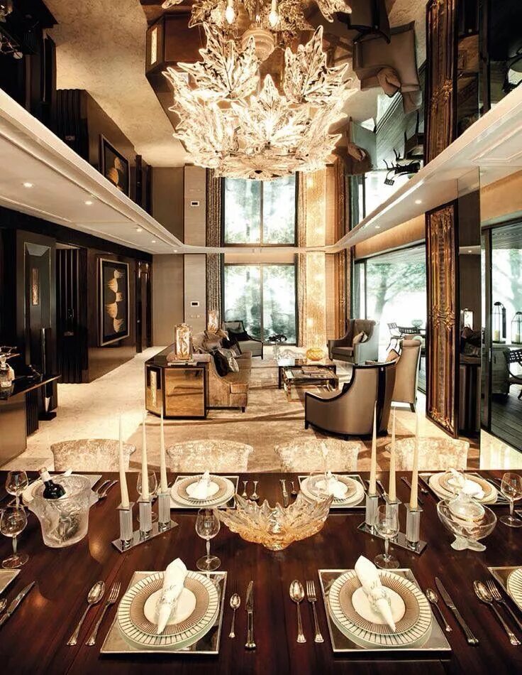 Сати казанова роллс ройс. Эффект роскоши. Роскошь и богатство. Яхты роскошь лакшери. Эффект роскоши.