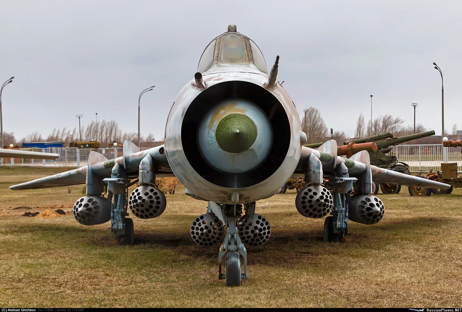 Су-17м4. Су-17м4 вооружение. Су17 м4 шасси. Самолет Су-17м3.