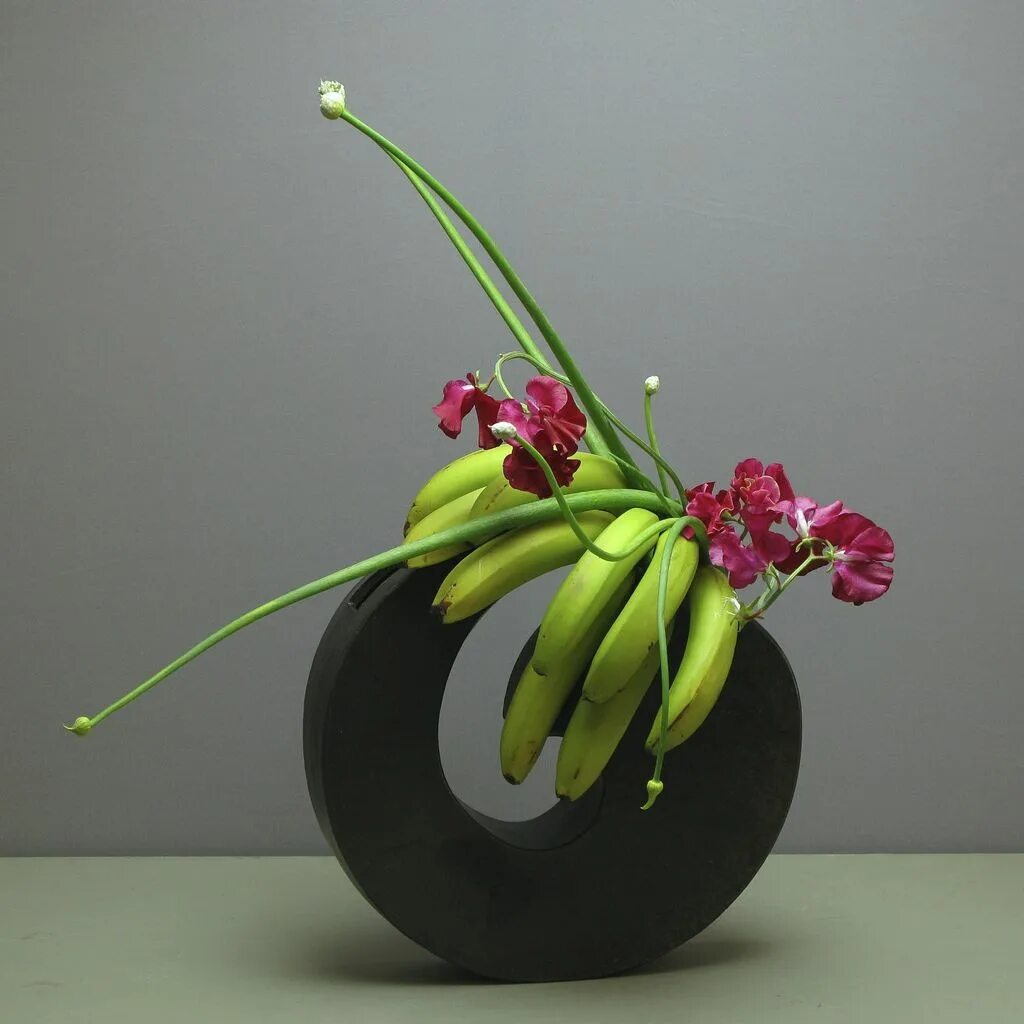 Икебана что. Стиль татибана икебана. Морибана в японии. Икебана геншин. Икебана что.