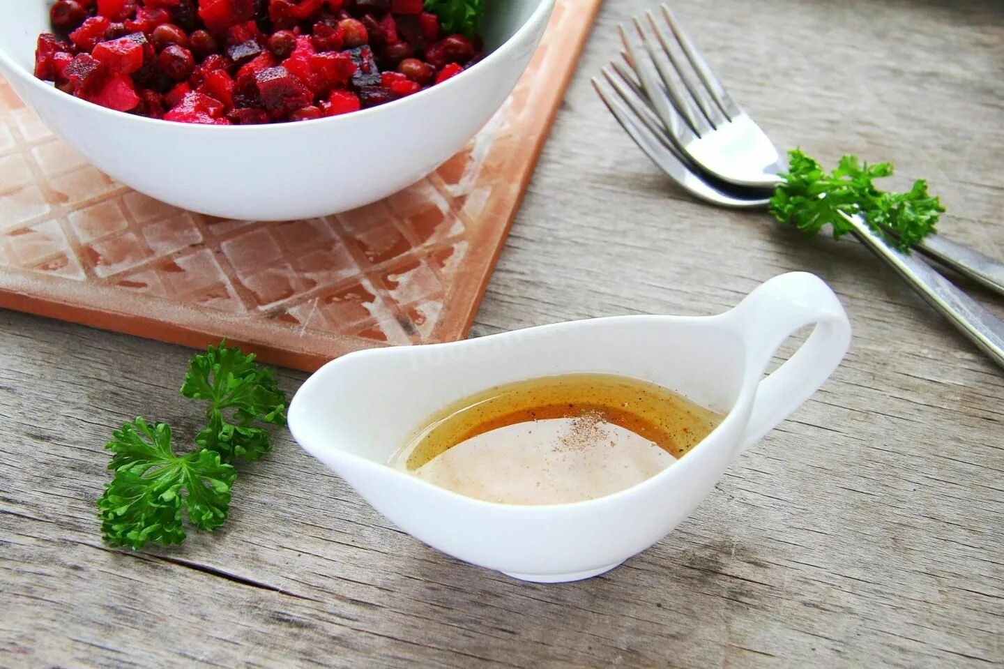 Соус винегрет рецепт. Соус Vinaigrette. Соус винегрет. Соус винегрет классический. Французский соус винегрет.