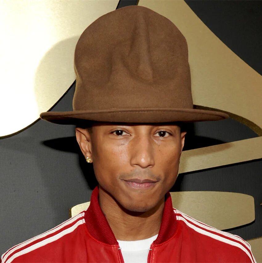 Hat video. Pharrell Williams. Pharrell Williams hat. Фаррелл Уильямс фото. Фаррелл Уильямс в шляпе Вивьен Вествуд.