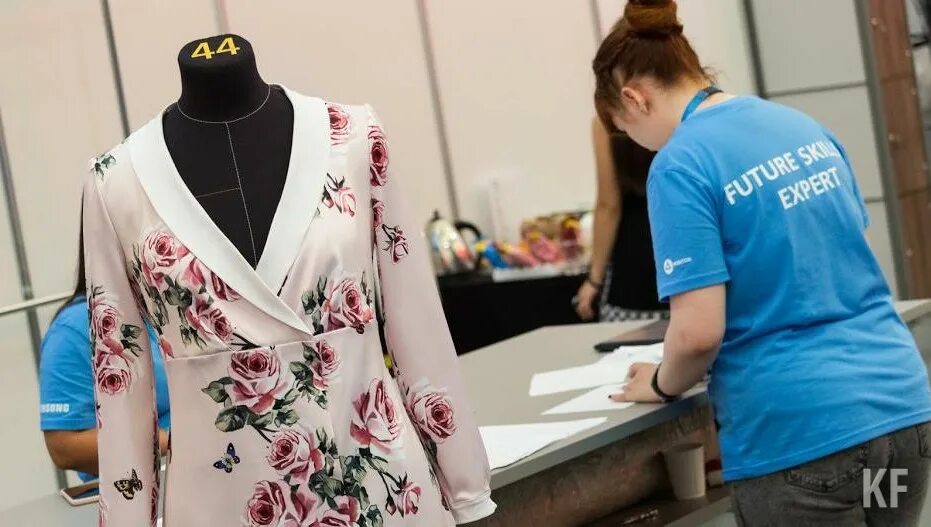 Вайлдберриз магазин. Wildberries магазин вывеска. Вайлдберриз вывеска на магазине. Пункт выдачи вайлдберриз. Вайлдберриз чистополе.