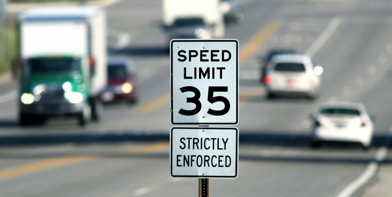 Speed limit is. Speed limits. ограничение скорости на асфальте. speed limit usa. speed limit of bearing.