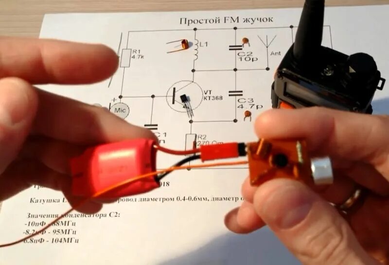 Радиомикрофон для прослушки. Простая прослушка. Радиопередатчик на кт315. Простая прослушка. Мини диктофон амбертек.
