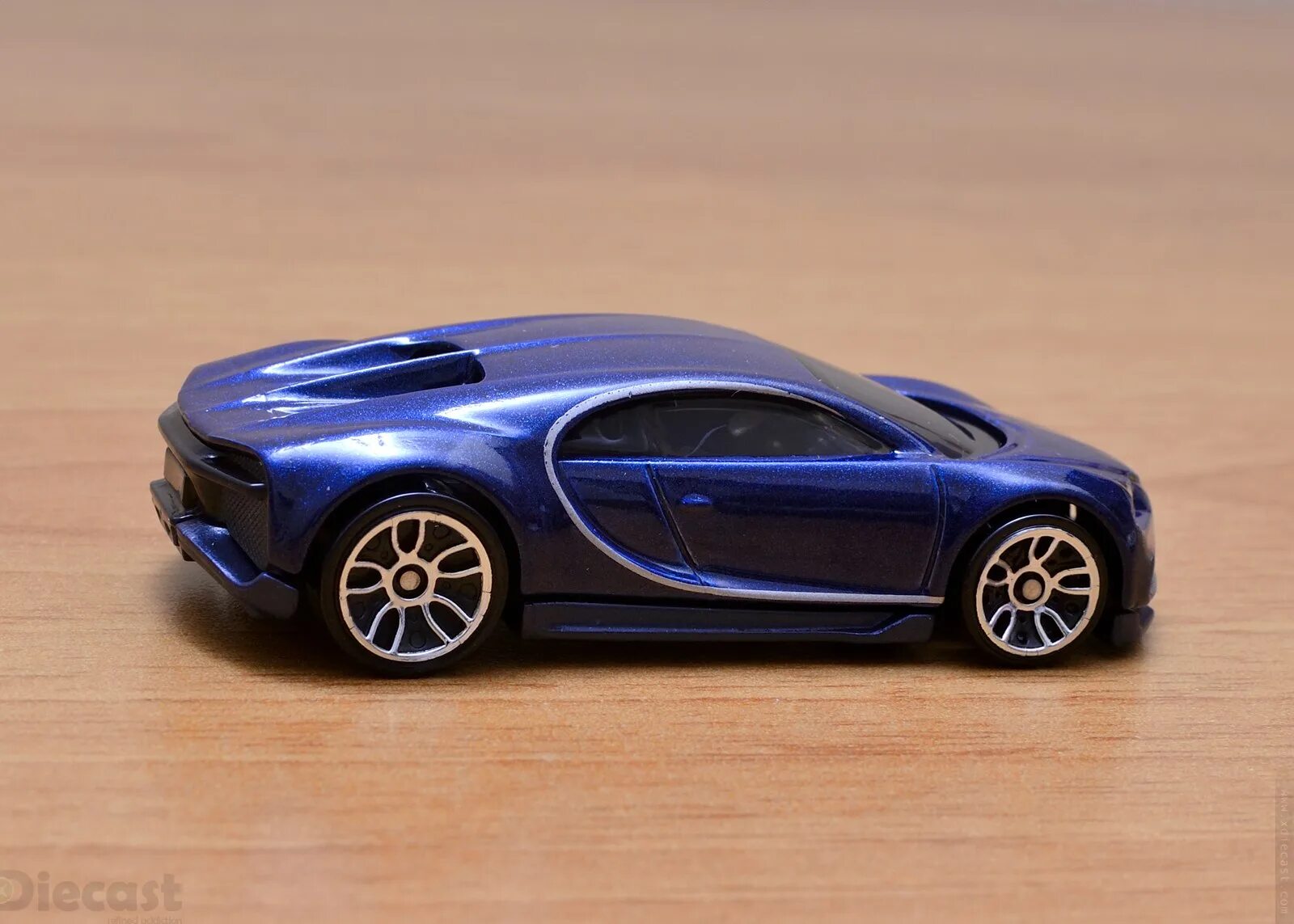 Бугатти ЧИРОН хот Вилс. Hot Wheels Бугатти. Машинка hot Wheels Bugatti Chiron. Hot Wheels Бугатти Шерон. Хот вилс бугатти