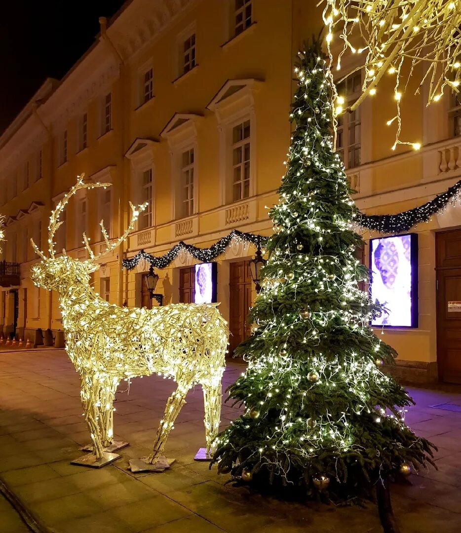 Новогодний петербург рисунки детей. Рождество в петербурге конкурс. Рождественская ярмарка петербург. Черный питер рождество. Спб канун рождества.