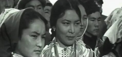 Тағзым еріндер, шүмекте сиськи