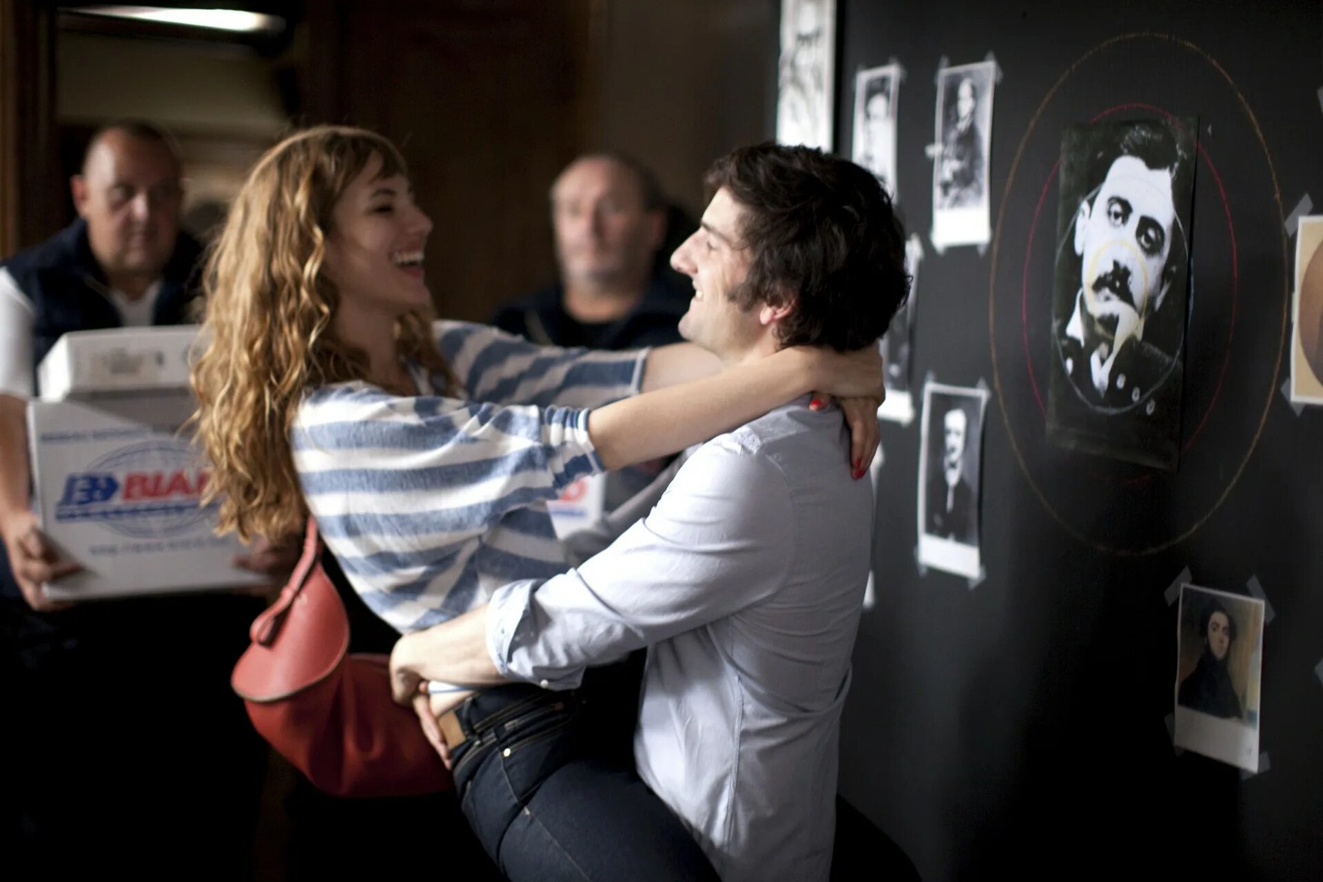 В каком городе живет три. Любовь живёт 3 года цитаты. Исчезнувшие города россии. Любовь живёт три года цитаты. Гордон левитт 500 дней лета.