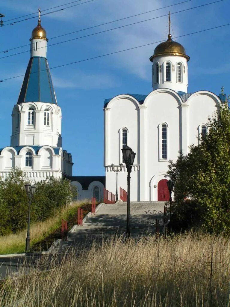 Высота церкви спаса на водах в мурманске. Спас на Водах Мурманск. Морской храм в Мурманске. Морской православный храм спас-на-Водах Мурманск. Часовня спас на Водах.