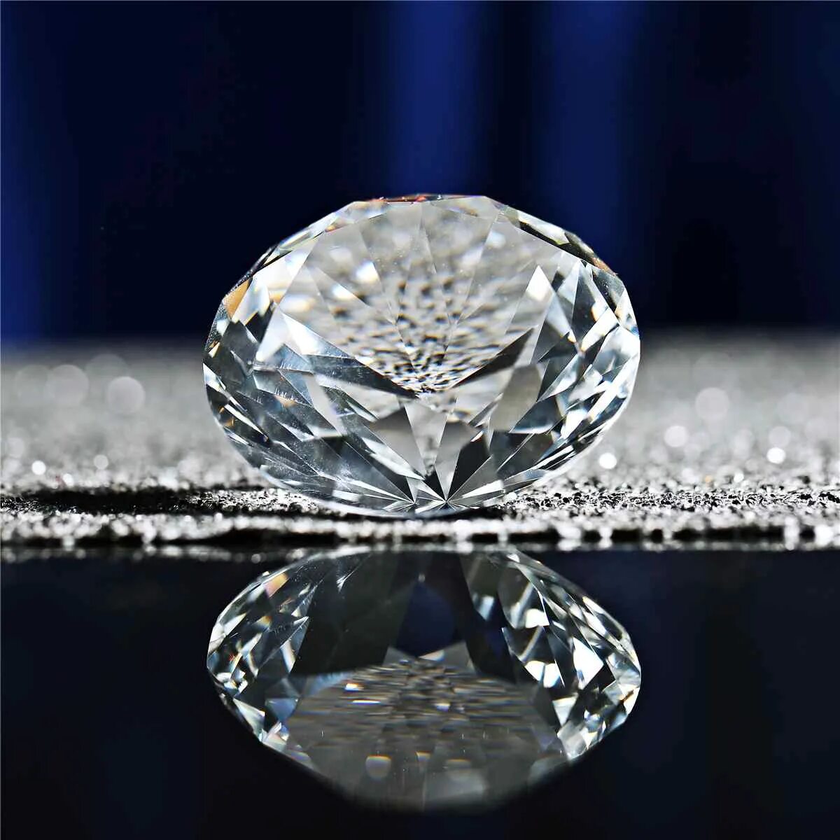 Хрустальный Алмаз. Алмазное стекло. Хрустальные бриллиантики.