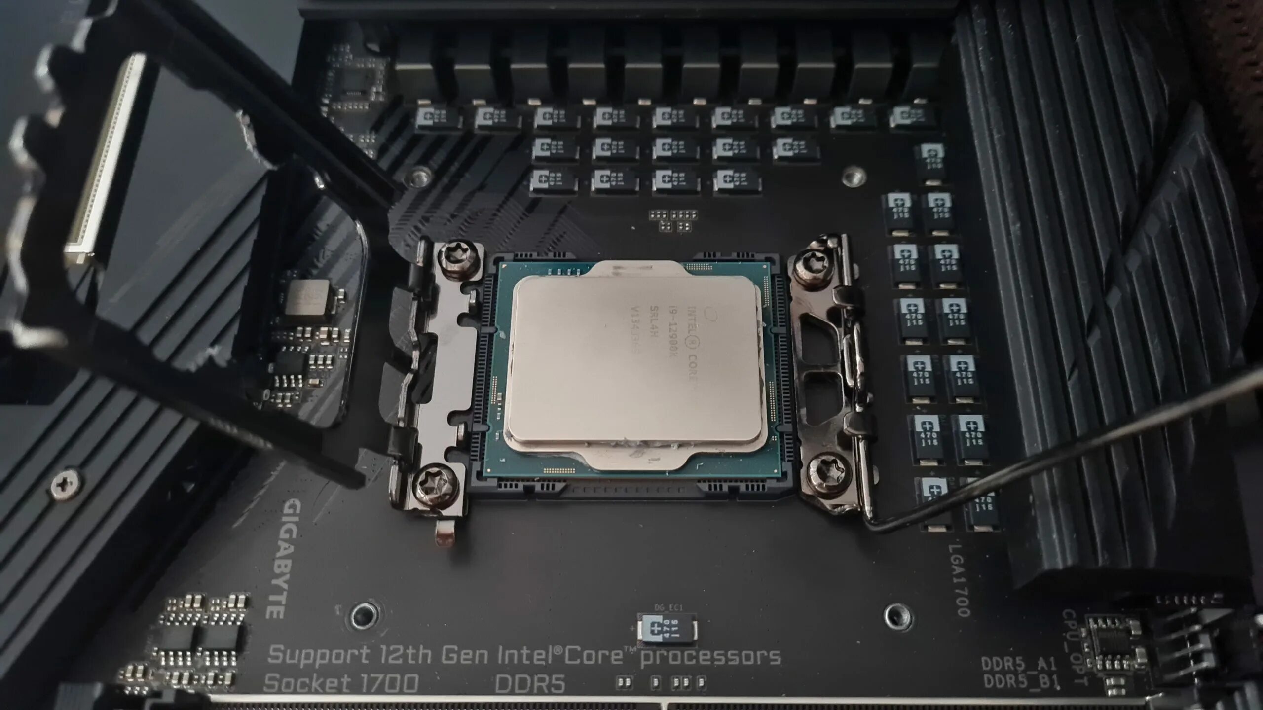 Сокет lga 1700 процессоры. Сокете Intel LGA 1700.. Интел лга 1700. Intel Alder Lake LGA 1700. Гнездо процессора LGA 1700.