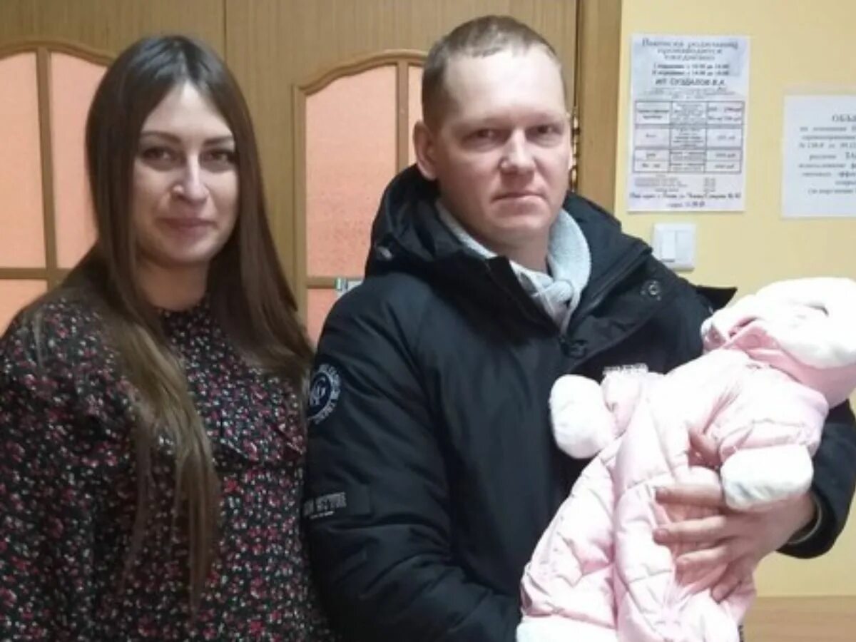 Забеременела в 8. Россиянка родившая 8 детей. Беременна 8 лет девочка из Киева.
