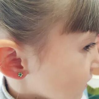 Прокол ушек деткам