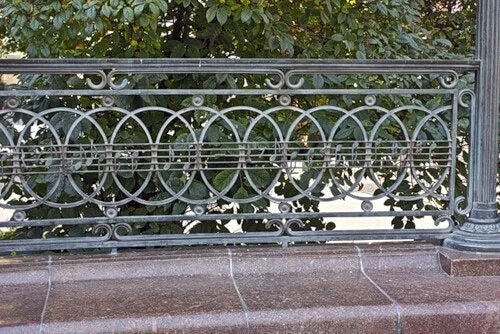 Ограда памятнику чайковскому в москве. Ограда памятника чайковскому в москве. Ограда памятника чайковскому в москве. Ограда памятнику чайковскому в москве. Памятник чайковскому в смоленске.