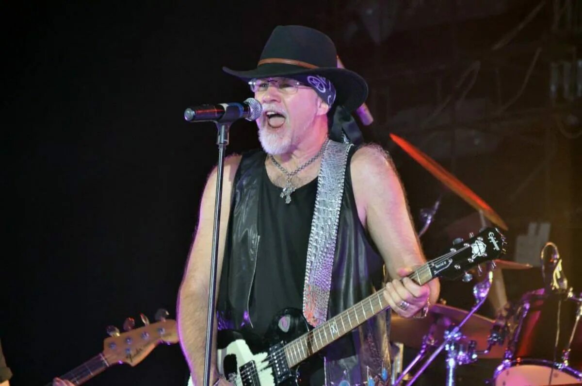 Тони скотт музыкант. Тони эспозито певец фото. Tony scott музыкант. Тони музыкант. Тони аллен.