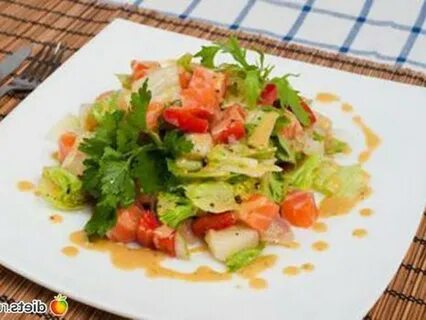 Салат с форелью рисом