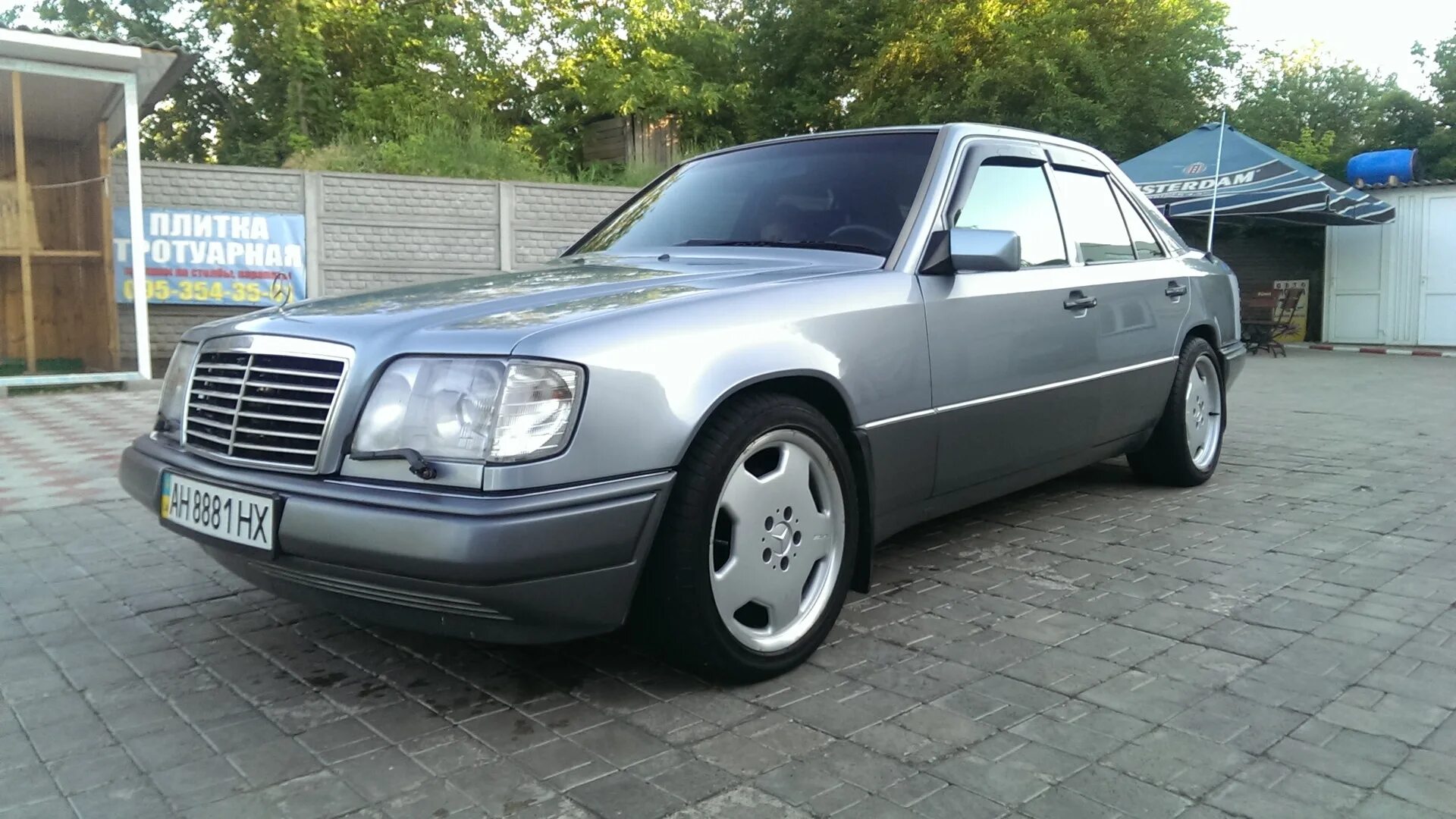 Купить мерседес 124 бу. Mercedes-Benz w124. Мерседес 124 260е. Mercedes e124 Gray. Mercedes e260 long.