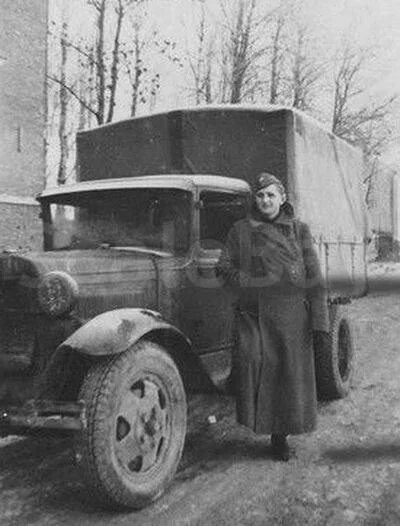 Как звали шофера полуторки уроки. ЗИС-5 С тентом. ГАЗ-АА грузовой автомобиль 1941г зима. Полуторка ГАЗ АА 1 43. ГАЗ АА С тентом.