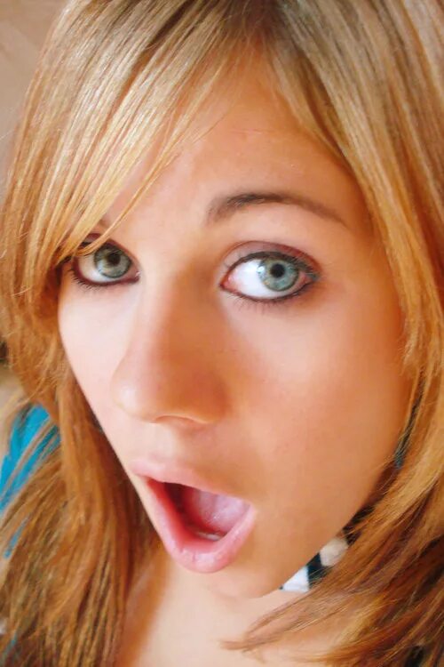 Eyes contact pov. Джои бэти. Чехкастинг лицо. Милые лица девушек. Джои бэти.