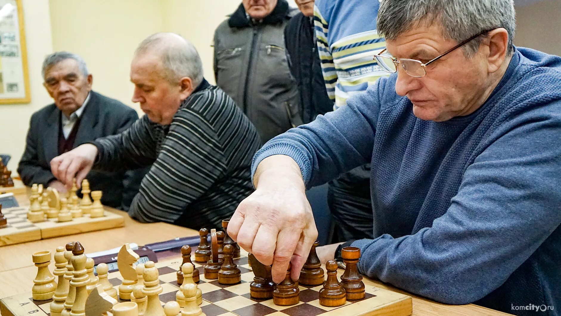 ветераны вятки. шахматы ветераны. быстрые шахматы. совет ветеранов казань шахматы. шахматы ветераны.