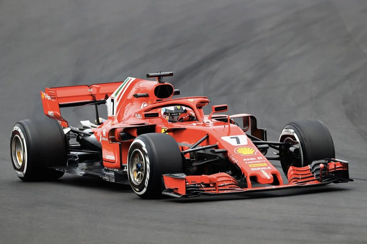 Макларен ф1 гоночный. Болид феррари f1 2022. F1 что это. Старт f1. Гонка формула 1.