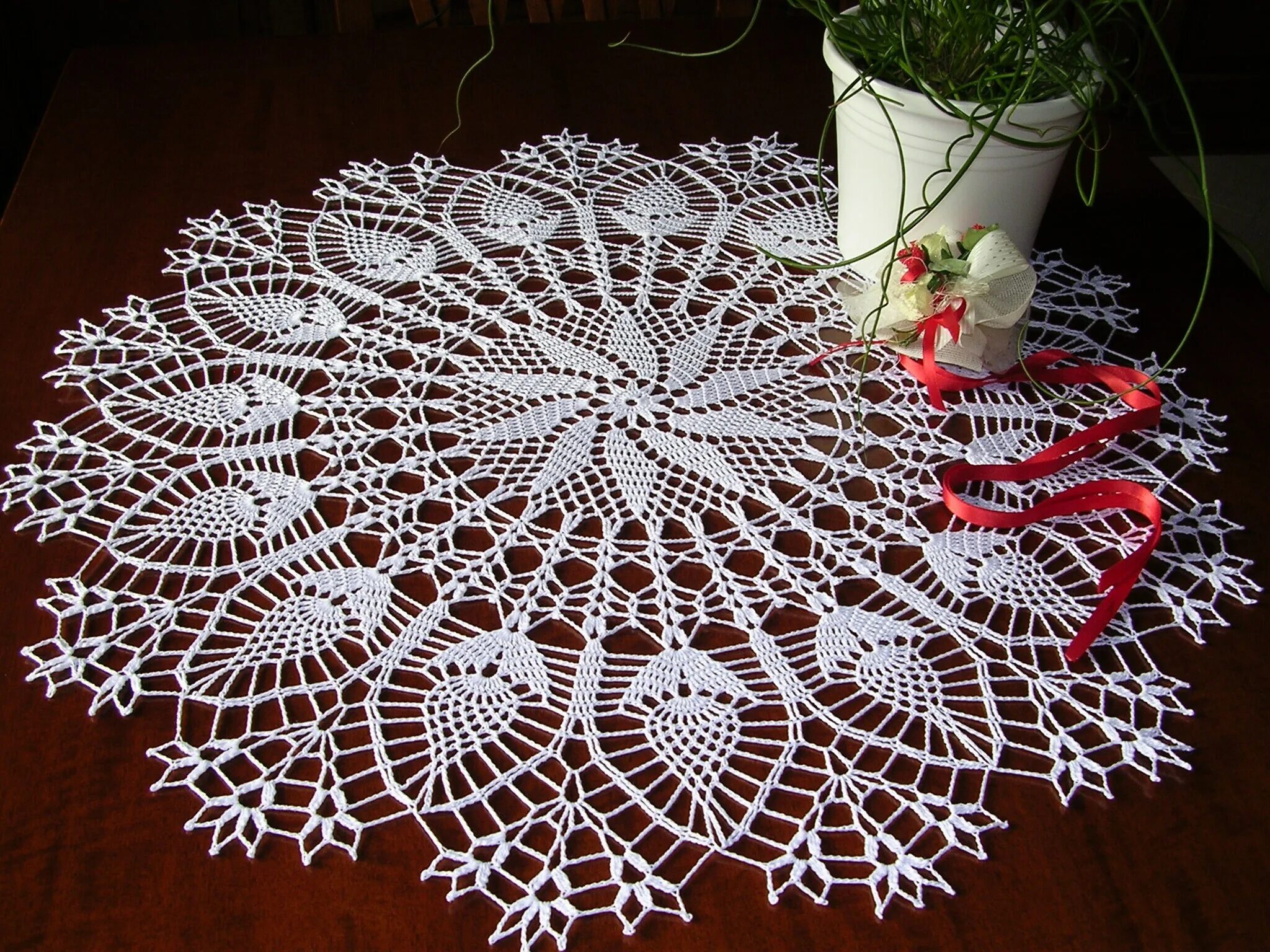 Салфетка Doily. Салфетки крючком. Вязаные салфетки крючком. Ажурные салфетки крючком. Большая красивая салфетка