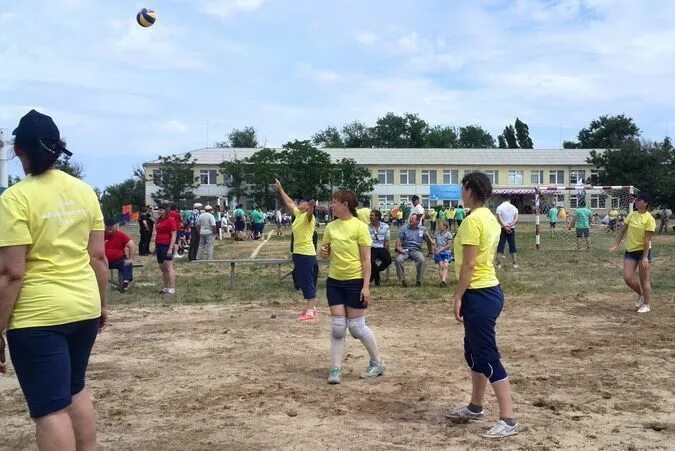 Погода в дубовской области на неделю. Станица Андреевская Дубовский район. Станица Андреевская Дубовский район Ростовская область. Андреевская школа Дубовский район. Село Андреевка Ростовская обл.