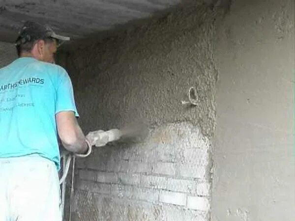 клей декоратор дк1150 для газобетона. нанесение цементно известковой штукатурки. штукатурка цемент. известковая смесь для оштукатуривания стен. улучшенная штукатурка цементно известковым раствором.