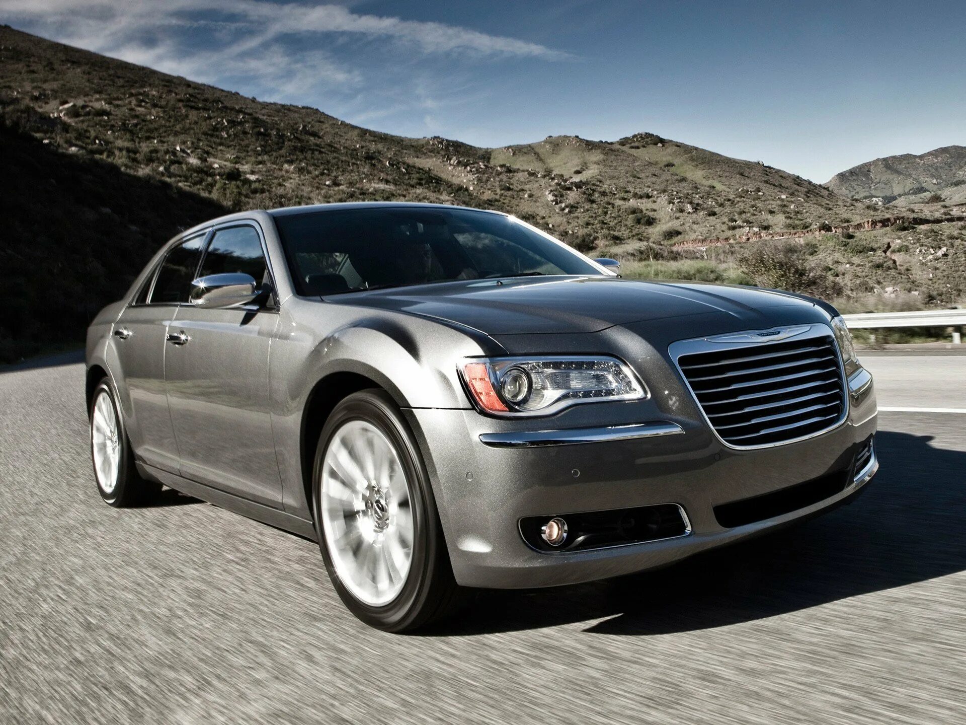 Крайслер машина производитель. Chrysler 300. Крайслер 300с. Chrysler 300c i. Chrysler c300 2011 год.