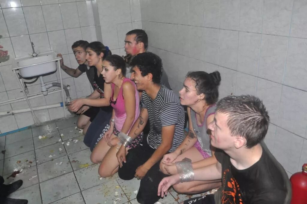 посвящение в студенты девушки. лагерь озерное рубское озеро. откровенно студенты. игэу рубское озеро пляж. посвящение в студенты.