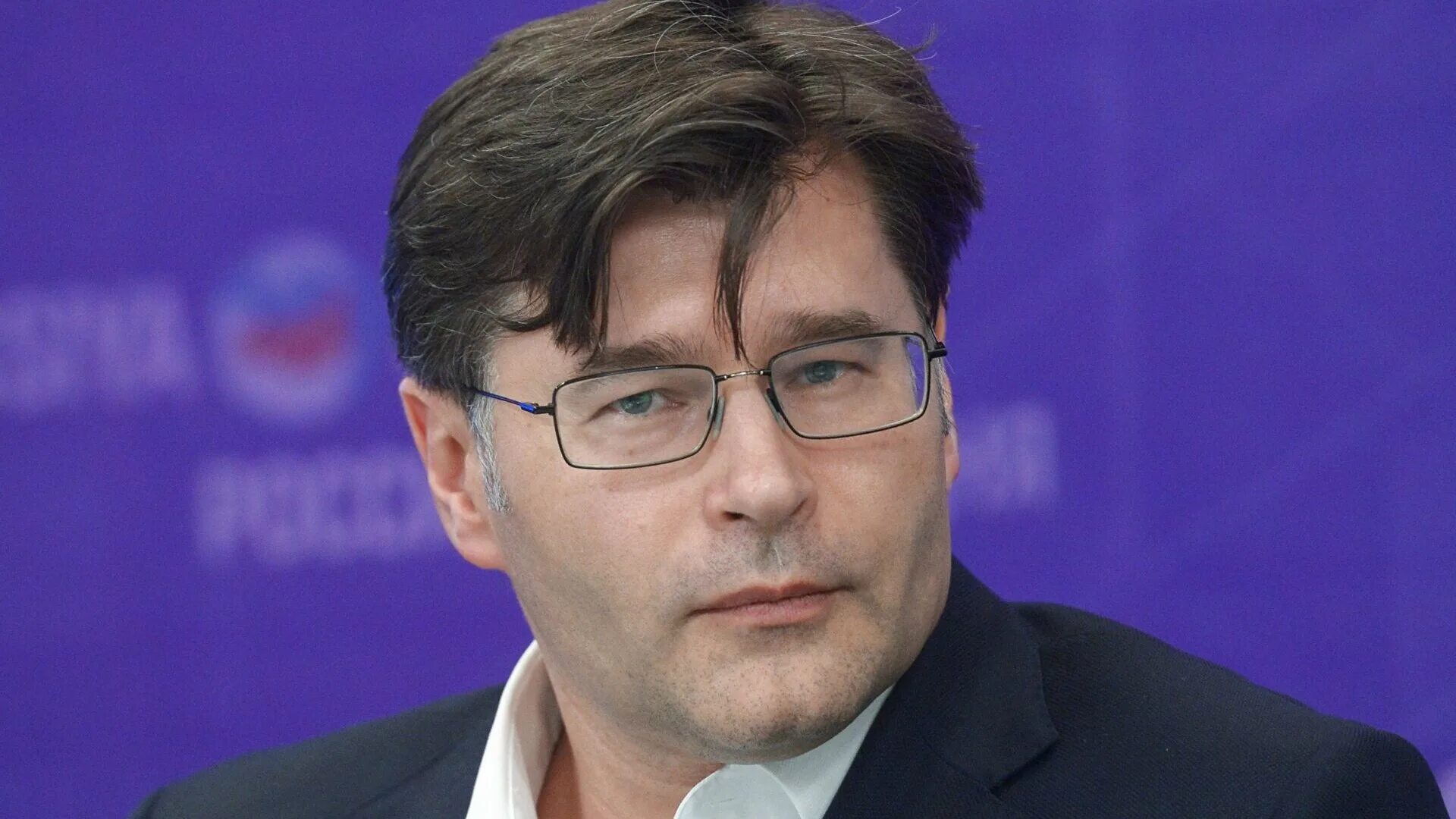 генеральный директор центра политической информации алексей мухин.