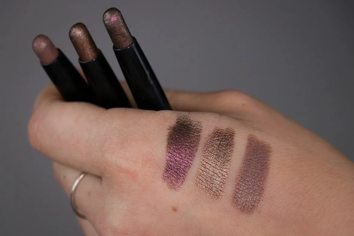 Long lasting stick eyeshadow. Kiko Milano long lasting Eyeshadow Stick. Long lasting Eyeshadow Stick Kiko. Тени Kiko long lasting Stick 05 *. Тени long lasting Eyeshadow Stick Kiko.