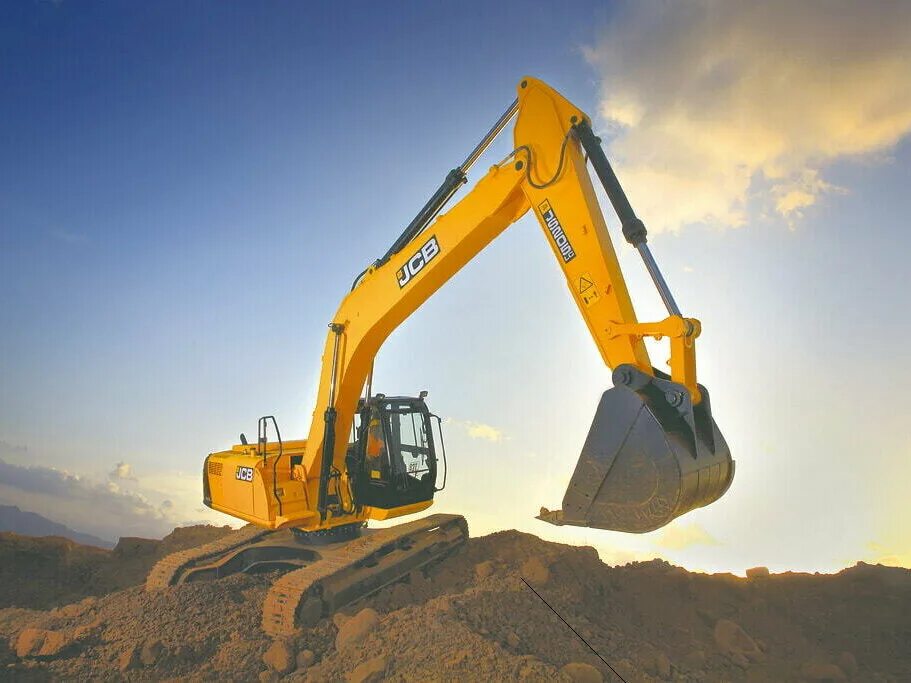 Гусеничного экскаватора jcb js240. Ищу работа гусеничный экскаватор. Jcb 330 экскаватор. Водитель экскаватора. Экскаватор гусеничный jcb js240lc,.