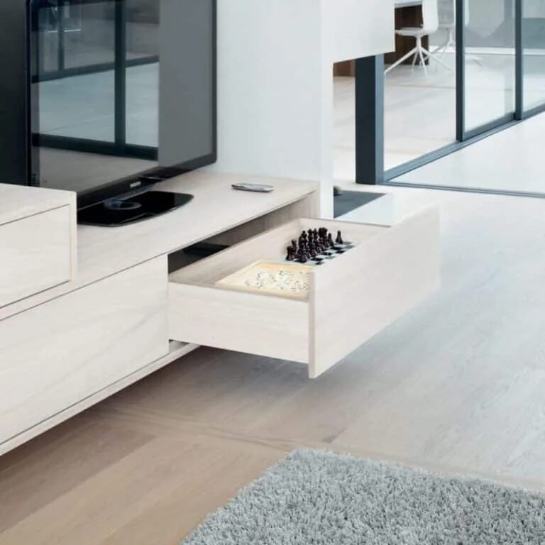 Blum instagram. Blum movento blumotion. направляющие blum movento. blum movento 250. ящик антаро блюм.