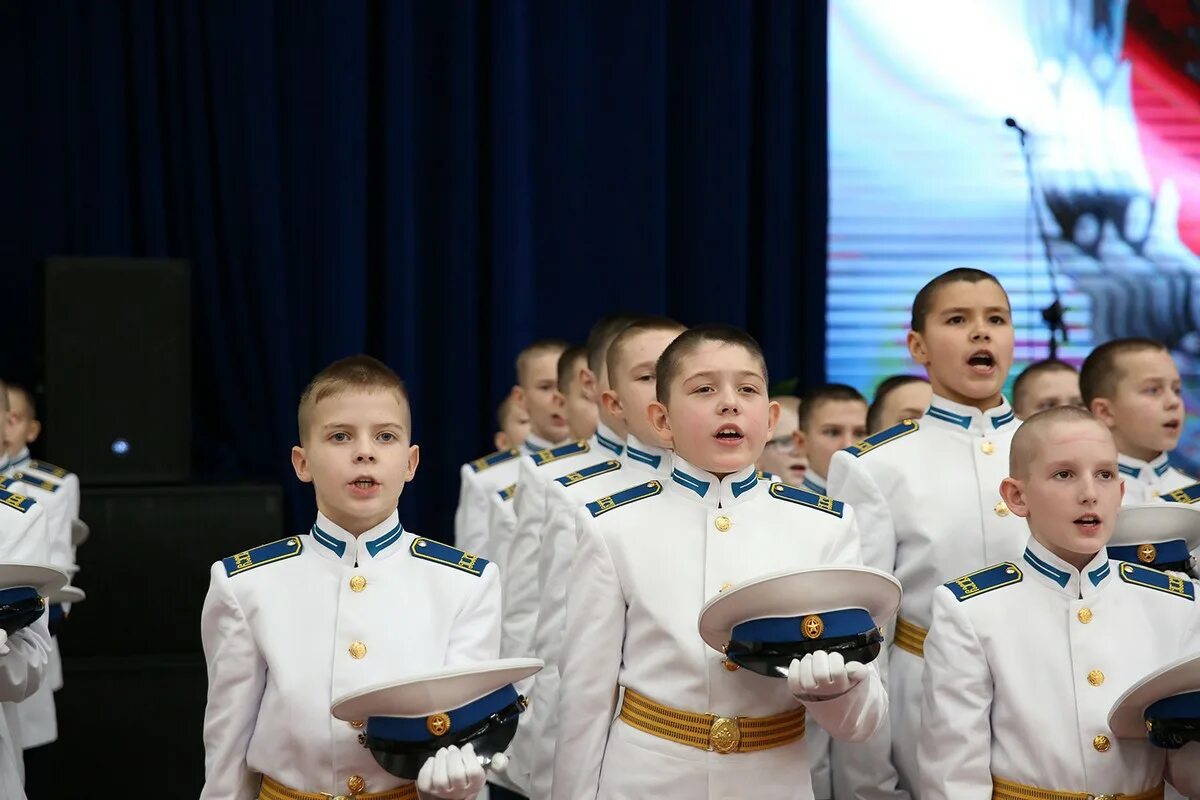 Президентская кадетка в Оренбурге. Кадетский корпус Оренбург. Кадетское Оренбургское президентское кадетское училище. Президентский кадетский корпус Оренбург.