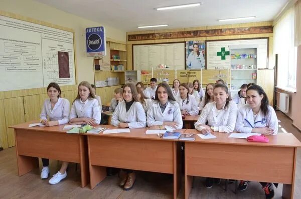 Профподготовка. Химико биологический лицей казань. Химический колледж. Колледжи химия биология. Неделя психологии в колледже.