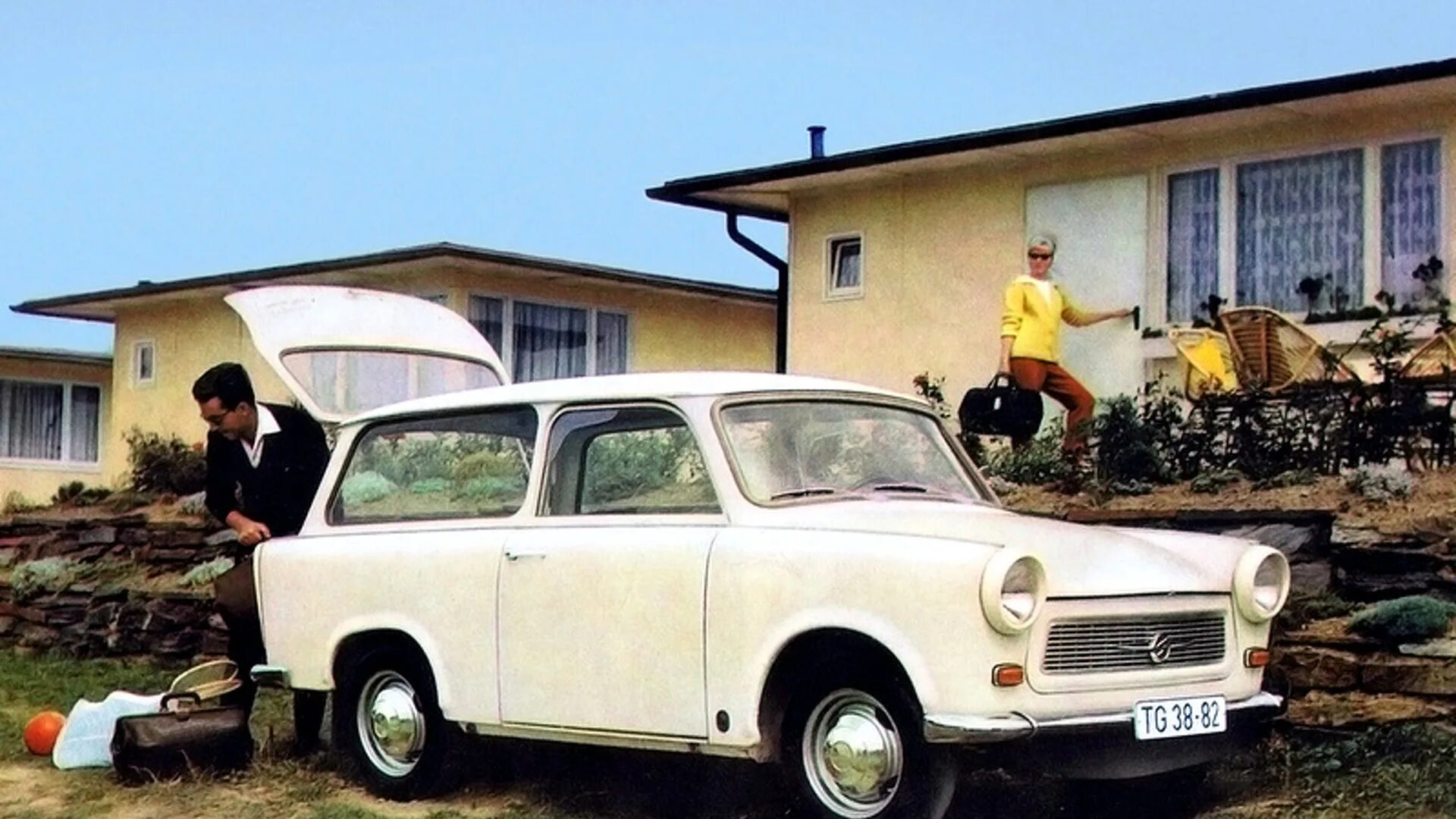 Гдр прототип нечаева. Трабант 601 универсал. Trabant p50 Universal. Trabant 601 из ГДР. Машина из ГДР Трабант.