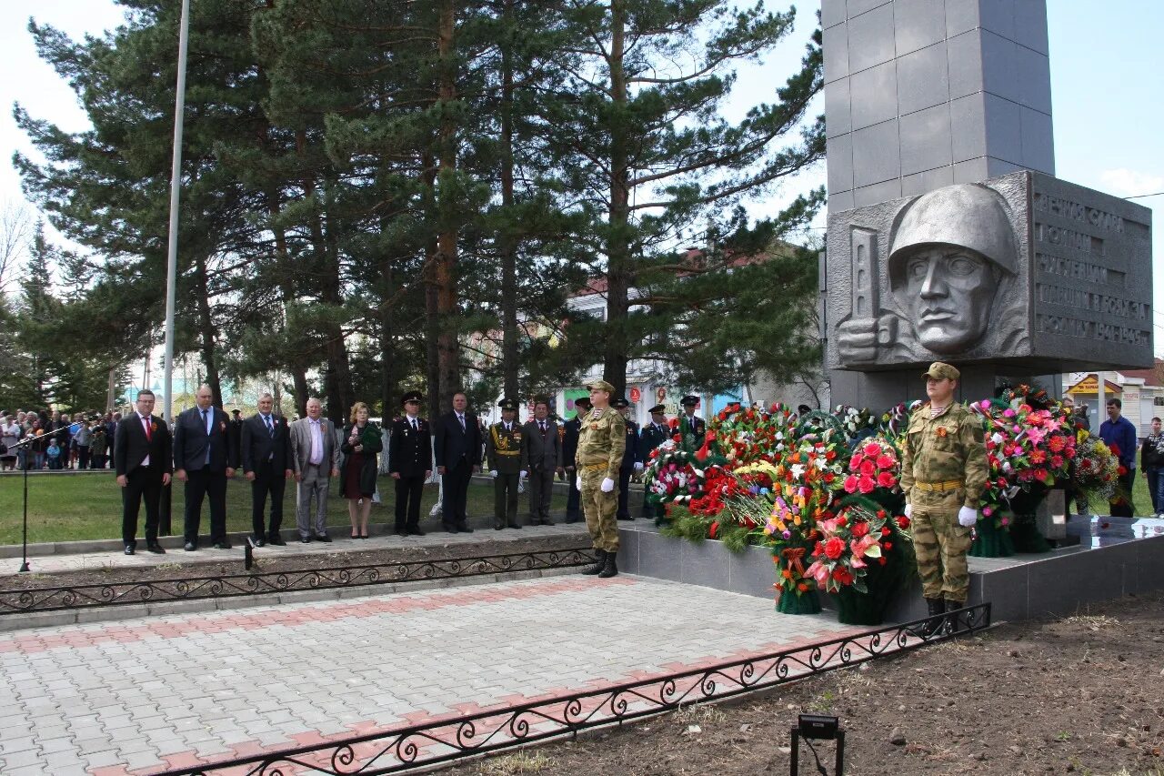 Погода на неделю чугуевка приморский. Музей Фадеева в Чугуевке Приморский край. Памятники села Чугуевка Приморского края. Достопримечательности Чугуевка Приморский край. Памятник Лазо Чугуевка.