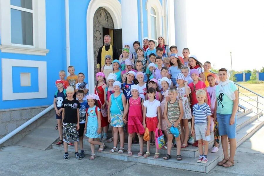 Село дивное апанасенковского. Дети на экскурсии в храме ставрополя. церковь покрова в с дивное апанасенковского. инстаграм детский сад улыбка село дивное апанасенковского района. мфц апанасенковского района.