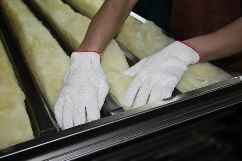 Как утеплить железную. Утеплить железную дверь. Как утеплить железную. Утеплить железную дверь. Утеплитель для входной металлической двери.