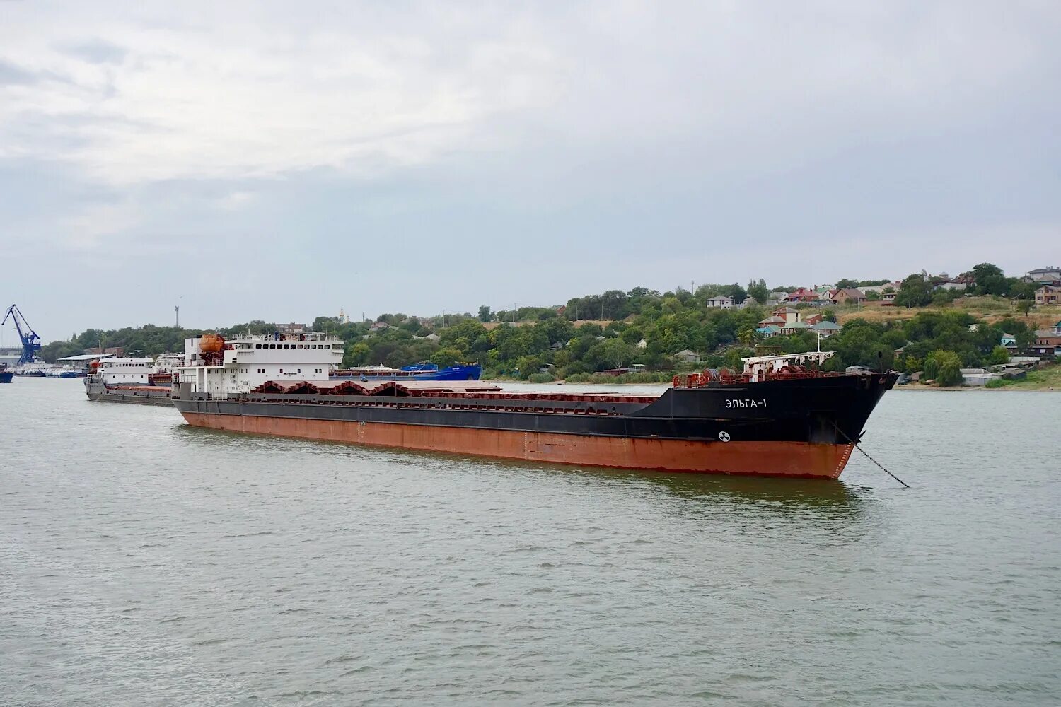 River sea ростов на дону лого. Река море компания. Танкер дон. Теплоход типа славутич. Речной буксир бр-80.
