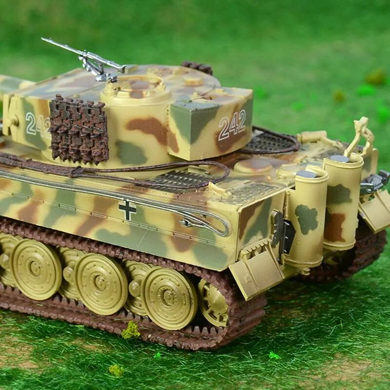 Тигр 1 72. Танк тигр 1. tiger 1 1/72. немецкий желтый танковый.