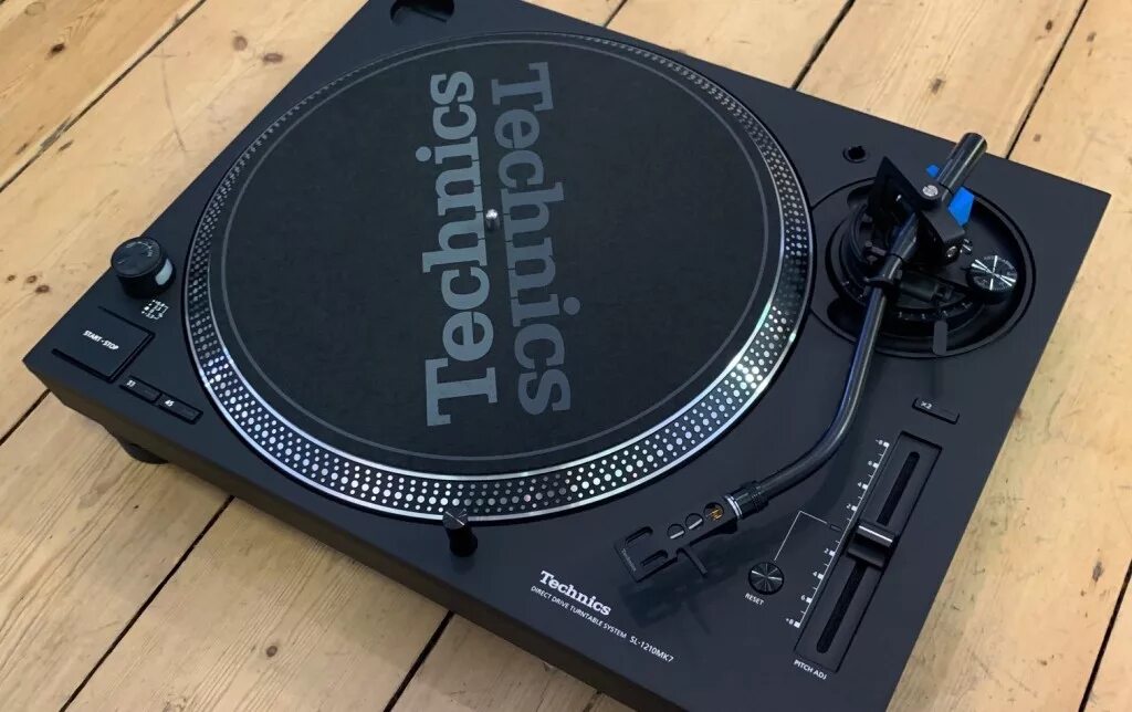 Technics sl 1200 mk7. Technics sl-1210mk7. technics 1210 mk7. technics sl1200-mk2.