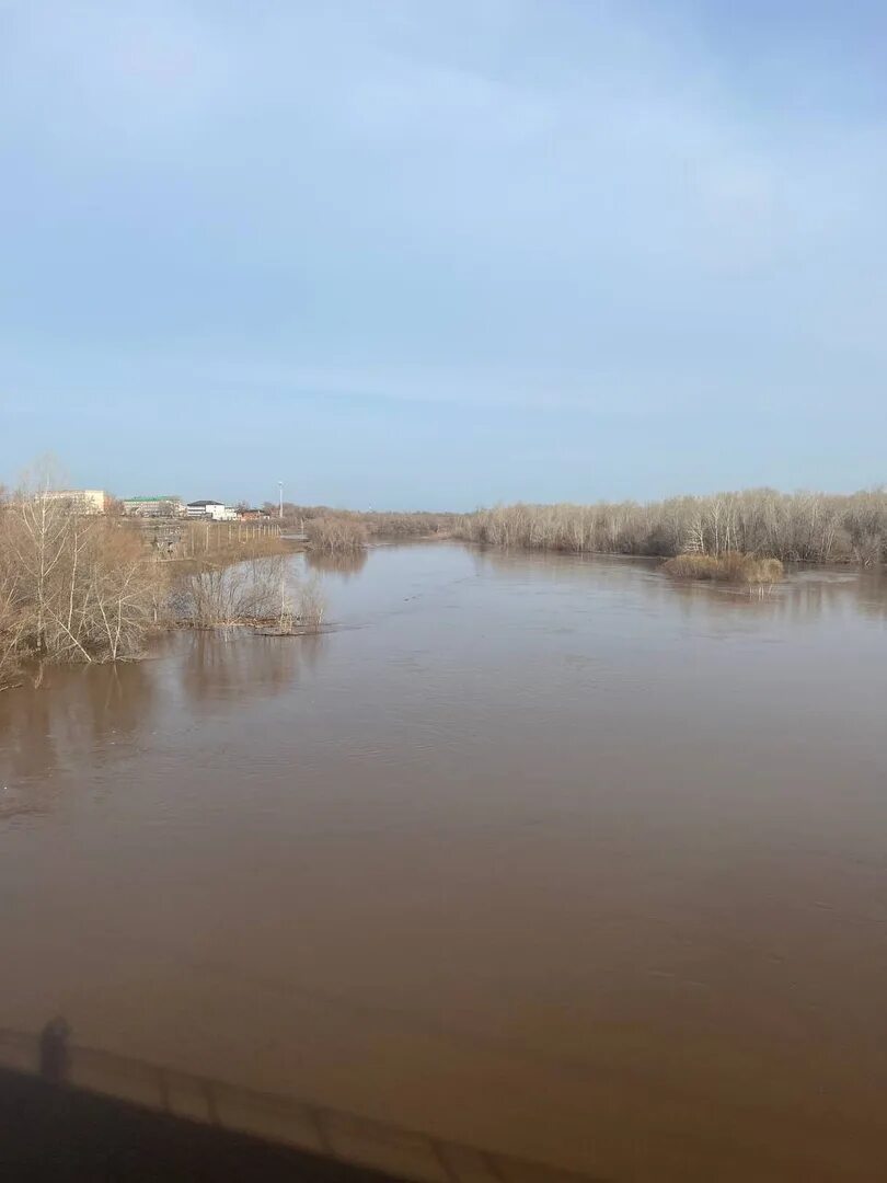 Сорочинское водохранилище сброс воды. Река Бузулук. Река Самарка. Бузулук речка. Сорочинское водохранилище.