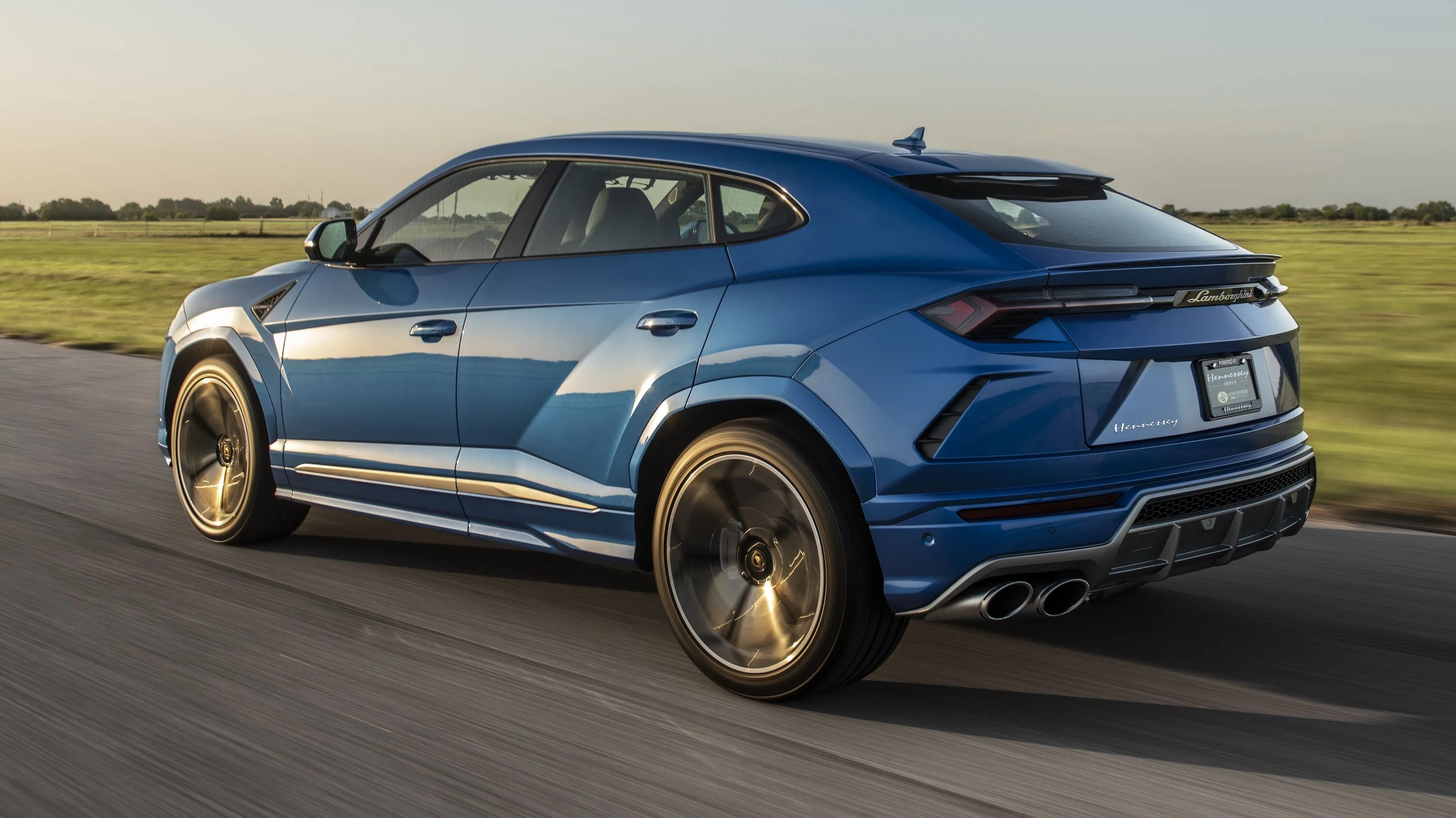 Urus performance. Lamborghini urus. ламборгини урус 6x6. urus 6x6. urus 6х6 hennessy.